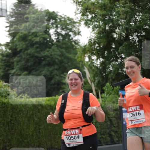 15.06.2025 - REWE Women's Run Jannik Wohlers http://msf.ph/oto/7950720 15.06.2025 08:32:52 Laufen 10504, 10616 meine-sportfotos.de