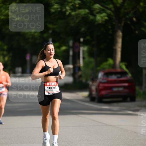 15.06.2025 - REWE Women's Run Dr. Thomas Lammeyer http://msf.ph/oto/7950724 15.06.2025 09:36:20 Laufen 10608 meine-sportfotos.de