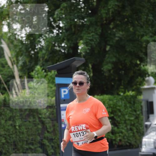 15.06.2025 - REWE Women's Run Jannik Wohlers http://msf.ph/oto/7950735 15.06.2025 08:32:53 Laufen 10137 meine-sportfotos.de