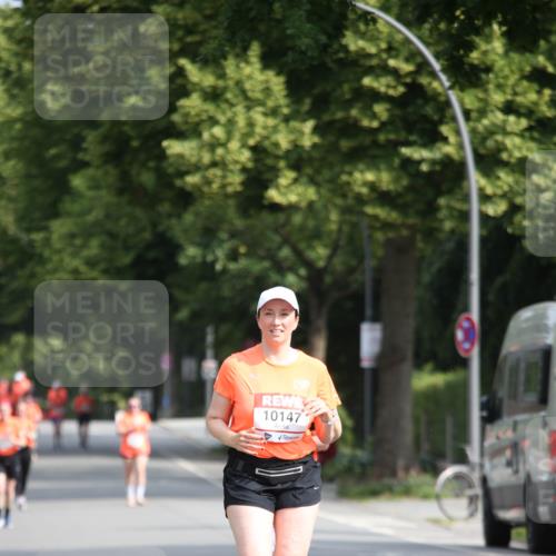 15.06.2025 - REWE Women's Run Jannik Wohlers http://msf.ph/oto/7950743 15.06.2025 09:49:48 Laufen 10147 meine-sportfotos.de