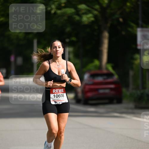 15.06.2025 - REWE Women's Run Dr. Thomas Lammeyer http://msf.ph/oto/7950759 15.06.2025 09:36:21 Laufen 10608 meine-sportfotos.de