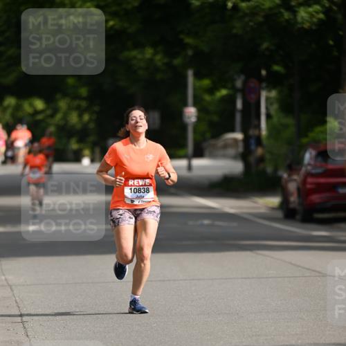 15.06.2025 - REWE Women's Run Dr. Thomas Lammeyer http://msf.ph/oto/7950785 15.06.2025 09:36:22 Laufen 10838 meine-sportfotos.de