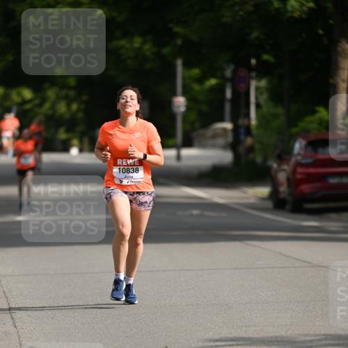 15.06.2025 - REWE Women's Run Dr. Thomas Lammeyer http://msf.ph/oto/7950789 15.06.2025 09:36:23 Laufen 10838 meine-sportfotos.de