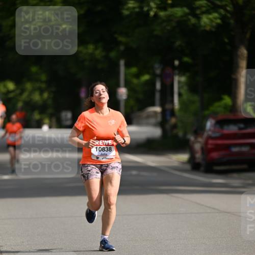 15.06.2025 - REWE Women's Run Dr. Thomas Lammeyer http://msf.ph/oto/7950806 15.06.2025 09:36:23 Laufen 10838 meine-sportfotos.de
