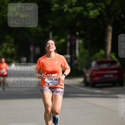 15.06.2025 - REWE Women's Run Dr. Thomas Lammeyer http://msf.ph/oto/7950837 15.06.2025 09:36:24 Laufen 10838 meine-sportfotos.de
