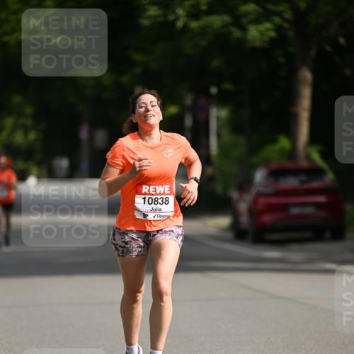 15.06.2025 - REWE Women's Run Dr. Thomas Lammeyer http://msf.ph/oto/7950841 15.06.2025 09:36:24 Laufen 10838 meine-sportfotos.de