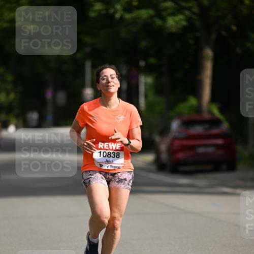 15.06.2025 - REWE Women's Run Dr. Thomas Lammeyer http://msf.ph/oto/7950850 15.06.2025 09:36:25 Laufen 10838 meine-sportfotos.de