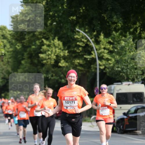 15.06.2025 - REWE Women's Run Jannik Wohlers http://msf.ph/oto/7950863 15.06.2025 09:50:07 Laufen 10171, 10117 meine-sportfotos.de