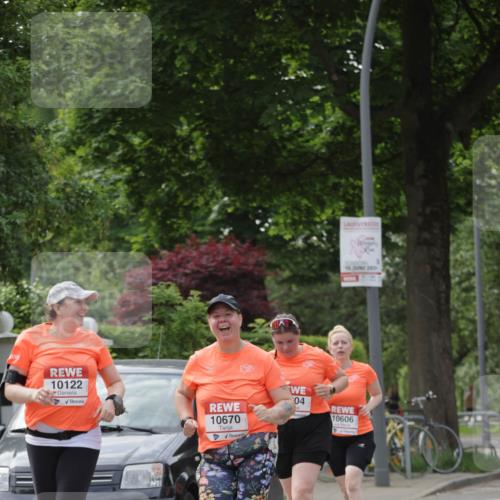 15.06.2025 - REWE Women's Run Jannik Wohlers http://msf.ph/oto/7950938 15.06.2025 08:32:58 Laufen 10122, 43, 10670, 15, 282, 04, 10606 meine-sportfotos.de