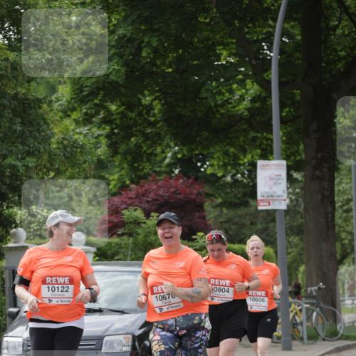 15.06.2025 - REWE Women's Run Jannik Wohlers http://msf.ph/oto/7950943 15.06.2025 08:32:58 Laufen 15, 2821, 10122, 1067, 0804, 10606, 043 meine-sportfotos.de