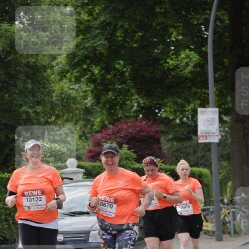 15.06.2025 - REWE Women's Run Jannik Wohlers http://msf.ph/oto/7950963 15.06.2025 08:32:59 Laufen 10122, 0670, 1043, 10606, 15, 2825 meine-sportfotos.de