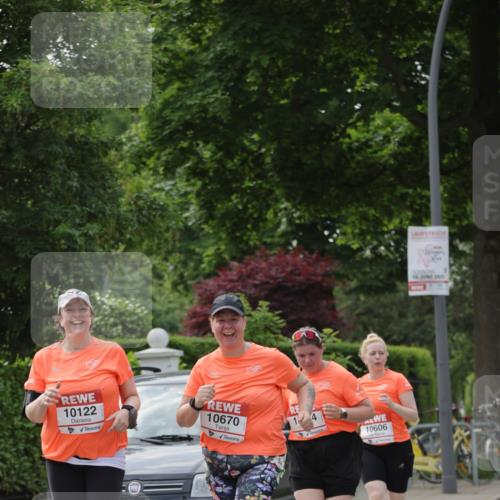15.06.2025 - REWE Women's Run Jannik Wohlers http://msf.ph/oto/7950966 15.06.2025 08:32:59 Laufen 10122, 10670, 14, 10606, 1043, 15, 2825 meine-sportfotos.de