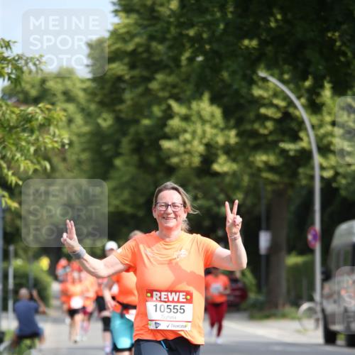 15.06.2025 - REWE Women's Run Jannik Wohlers http://msf.ph/oto/7950980 15.06.2025 09:50:14 Laufen 10555 meine-sportfotos.de