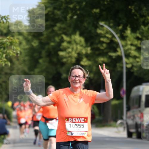 15.06.2025 - REWE Women's Run Jannik Wohlers http://msf.ph/oto/7951002 15.06.2025 09:50:15 Laufen 10555 meine-sportfotos.de