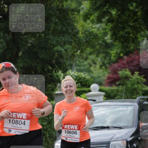 15.06.2025 - REWE Women's Run Jannik Wohlers http://msf.ph/oto/7951043 15.06.2025 08:33:02 Laufen 10804, 10606, 1043 meine-sportfotos.de