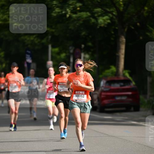 15.06.2025 - REWE Women's Run Dr. Thomas Lammeyer http://msf.ph/oto/7951055 15.06.2025 09:36:48 Laufen 10719, 10352 meine-sportfotos.de