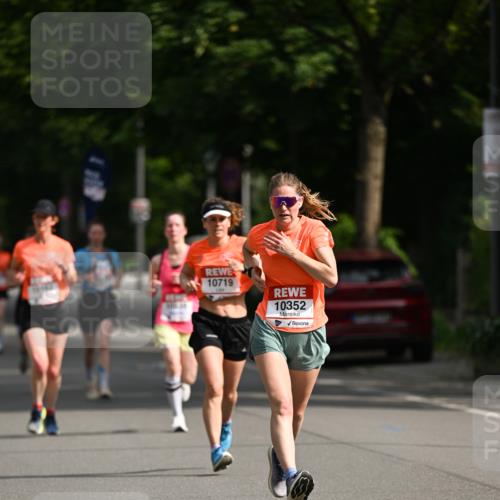 15.06.2025 - REWE Women's Run Dr. Thomas Lammeyer http://msf.ph/oto/7951068 15.06.2025 09:36:48 Laufen 10719, 10352 meine-sportfotos.de