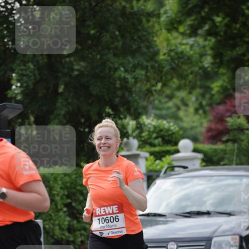 15.06.2025 - REWE Women's Run Jannik Wohlers http://msf.ph/oto/7951070 15.06.2025 08:33:03 Laufen 10606, 1043 meine-sportfotos.de