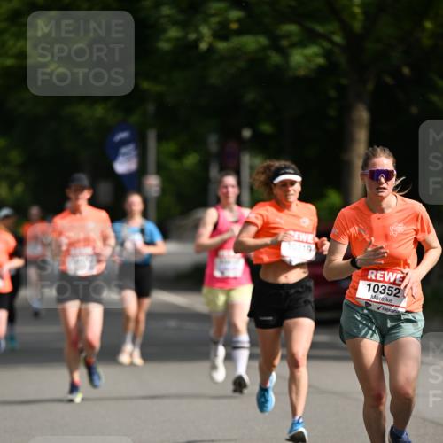 15.06.2025 - REWE Women's Run Dr. Thomas Lammeyer http://msf.ph/oto/7951078 15.06.2025 09:36:49 Laufen 10719, 10352 meine-sportfotos.de