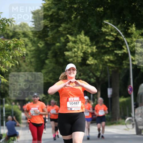 15.06.2025 - REWE Women's Run Jannik Wohlers http://msf.ph/oto/7951104 15.06.2025 09:50:21 Laufen 10487 meine-sportfotos.de