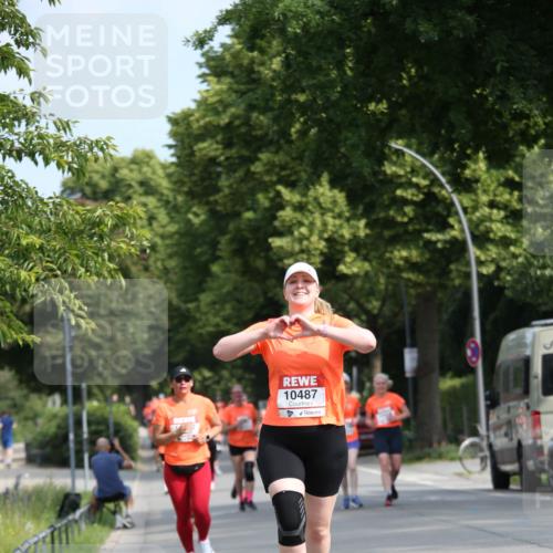 15.06.2025 - REWE Women's Run Jannik Wohlers http://msf.ph/oto/7951106 15.06.2025 09:50:21 Laufen 10487 meine-sportfotos.de