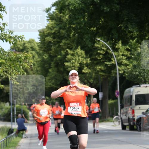 15.06.2025 - REWE Women's Run Jannik Wohlers http://msf.ph/oto/7951113 15.06.2025 09:50:22 Laufen 10487 meine-sportfotos.de