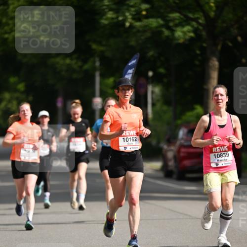 15.06.2025 - REWE Women's Run Dr. Thomas Lammeyer http://msf.ph/oto/7951124 15.06.2025 09:36:51 Laufen 1960, 10162, 10839 meine-sportfotos.de