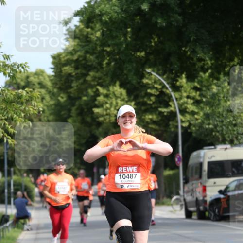 15.06.2025 - REWE Women's Run Jannik Wohlers http://msf.ph/oto/7951131 15.06.2025 09:50:22 Laufen 10487 meine-sportfotos.de