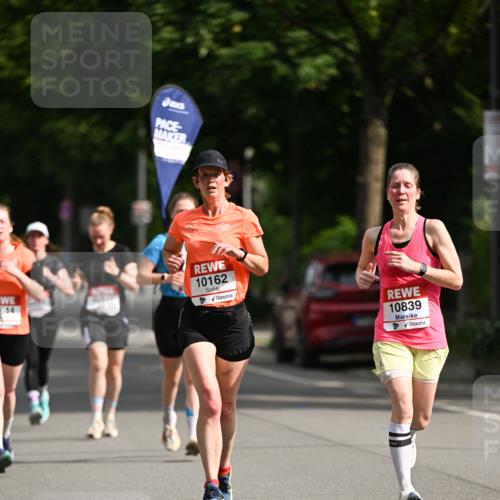 15.06.2025 - REWE Women's Run Dr. Thomas Lammeyer http://msf.ph/oto/7951135 15.06.2025 09:36:52 Laufen 644, 10162, 10839 meine-sportfotos.de