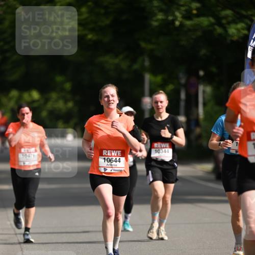 15.06.2025 - REWE Women's Run Dr. Thomas Lammeyer http://msf.ph/oto/7951162 15.06.2025 09:36:54 Laufen 10344, 10476, 10644, 05 meine-sportfotos.de