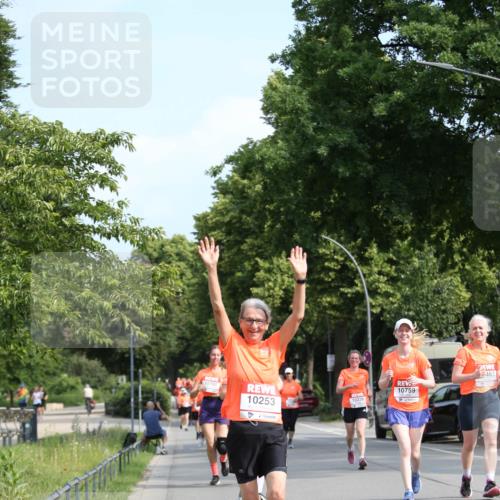 15.06.2025 - REWE Women's Run Jannik Wohlers http://msf.ph/oto/7951239 15.06.2025 09:50:30 Laufen 10791, 10253, 10238, 10759, 463 meine-sportfotos.de