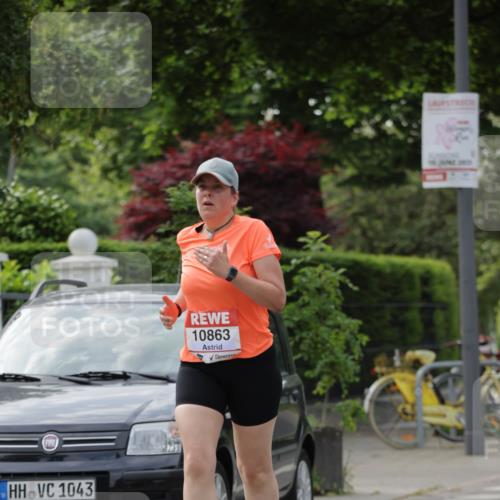 15.06.2025 - REWE Women's Run Jannik Wohlers http://msf.ph/oto/7951241 15.06.2025 08:33:09 Laufen 1043, 10863, 2825 meine-sportfotos.de