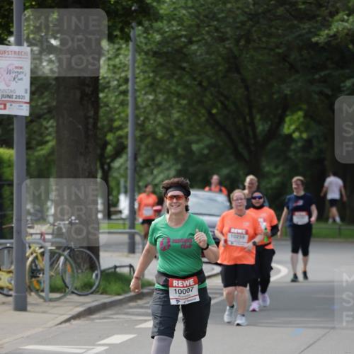 15.06.2025 - REWE Women's Run Jannik Wohlers http://msf.ph/oto/7951263 15.06.2025 08:33:29 Laufen 2025, 10259, 10007 meine-sportfotos.de