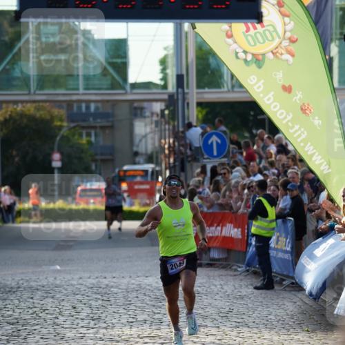 13.06.2025 - Holstenköstenlauf Felixshl http://msf.ph/oto/7951328 13.06.2025 19:37:55 Laufen 2049, 2069 meine-sportfotos.de