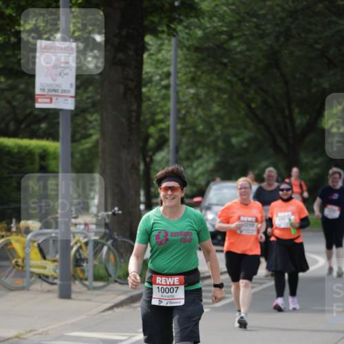 15.06.2025 - REWE Women's Run Jannik Wohlers http://msf.ph/oto/7951337 15.06.2025 08:33:31 Laufen 15, 2825, 0259, 10007 meine-sportfotos.de