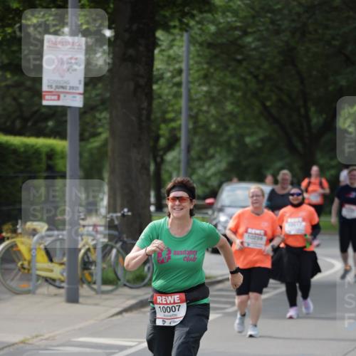 15.06.2025 - REWE Women's Run Jannik Wohlers http://msf.ph/oto/7951346 15.06.2025 08:33:31 Laufen 15, 2025, 10007, 10259 meine-sportfotos.de
