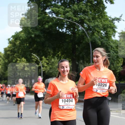 15.06.2025 - REWE Women's Run Jannik Wohlers http://msf.ph/oto/7951350 15.06.2025 09:50:45 Laufen 10494, 10226 meine-sportfotos.de