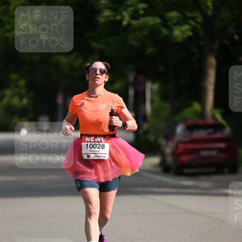 15.06.2025 - REWE Women's Run Dr. Thomas Lammeyer http://msf.ph/oto/7951352 15.06.2025 09:37:13 Laufen 10028 meine-sportfotos.de
