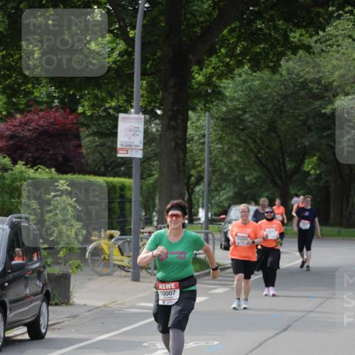 15.06.2025 - REWE Women's Run Jannik Wohlers http://msf.ph/oto/7951357 15.06.2025 08:33:32 Laufen 10007 meine-sportfotos.de