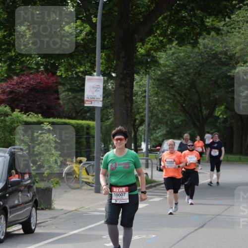 15.06.2025 - REWE Women's Run Jannik Wohlers http://msf.ph/oto/7951369 15.06.2025 08:33:32 Laufen 10007 meine-sportfotos.de