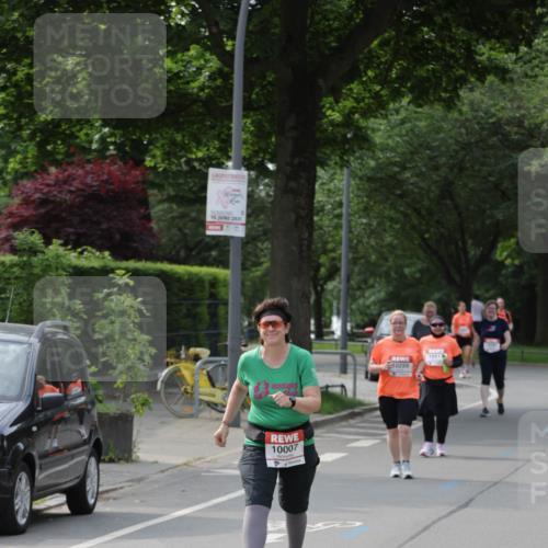 15.06.2025 - REWE Women's Run Jannik Wohlers http://msf.ph/oto/7951385 15.06.2025 08:33:32 Laufen 10007 meine-sportfotos.de