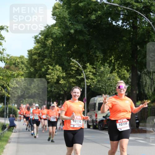 15.06.2025 - REWE Women's Run Jannik Wohlers http://msf.ph/oto/7951392 15.06.2025 09:50:47 Laufen 0110, 10109 meine-sportfotos.de