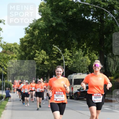 15.06.2025 - REWE Women's Run Jannik Wohlers http://msf.ph/oto/7951398 15.06.2025 09:50:48 Laufen 10110, 10109 meine-sportfotos.de