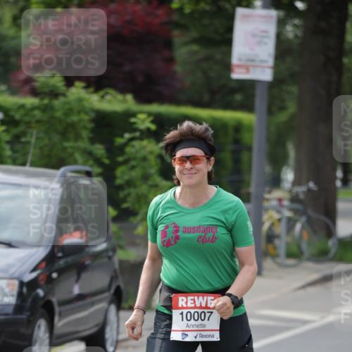 15.06.2025 - REWE Women's Run Jannik Wohlers http://msf.ph/oto/7951406 15.06.2025 08:33:34 Laufen 10007 meine-sportfotos.de