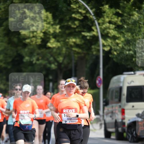 15.06.2025 - REWE Women's Run Jannik Wohlers http://msf.ph/oto/7951413 15.06.2025 09:50:50 Laufen 10382, 13 meine-sportfotos.de