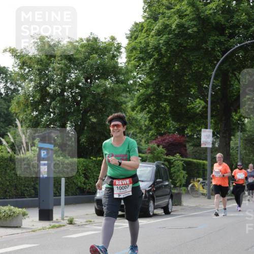 15.06.2025 - REWE Women's Run Jannik Wohlers http://msf.ph/oto/7951414 15.06.2025 08:33:36 Laufen 10007, 10259 meine-sportfotos.de