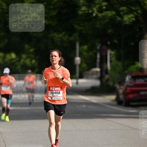 15.06.2025 - REWE Women's Run Dr. Thomas Lammeyer http://msf.ph/oto/7951415 15.06.2025 09:37:23 Laufen 10488 meine-sportfotos.de