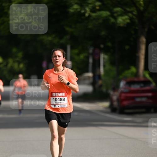 15.06.2025 - REWE Women's Run Dr. Thomas Lammeyer http://msf.ph/oto/7951431 15.06.2025 09:37:24 Laufen 10488 meine-sportfotos.de