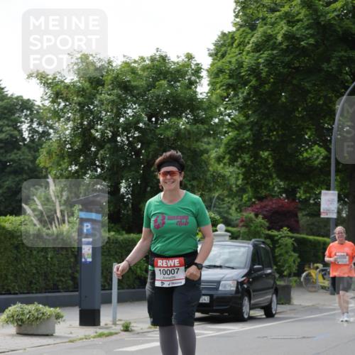 15.06.2025 - REWE Women's Run Jannik Wohlers http://msf.ph/oto/7951434 15.06.2025 08:33:36 Laufen 10007, 043, 0259 meine-sportfotos.de