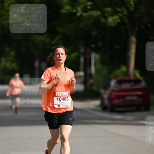 15.06.2025 - REWE Women's Run Dr. Thomas Lammeyer http://msf.ph/oto/7951442 15.06.2025 09:37:24 Laufen 10488 meine-sportfotos.de